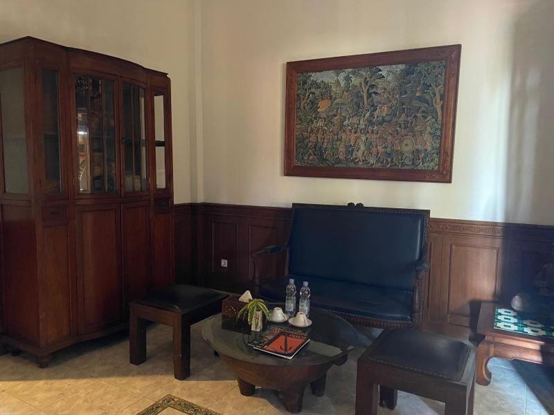 Rumah Pesik Art Heritage Gondowulung 外观 照片