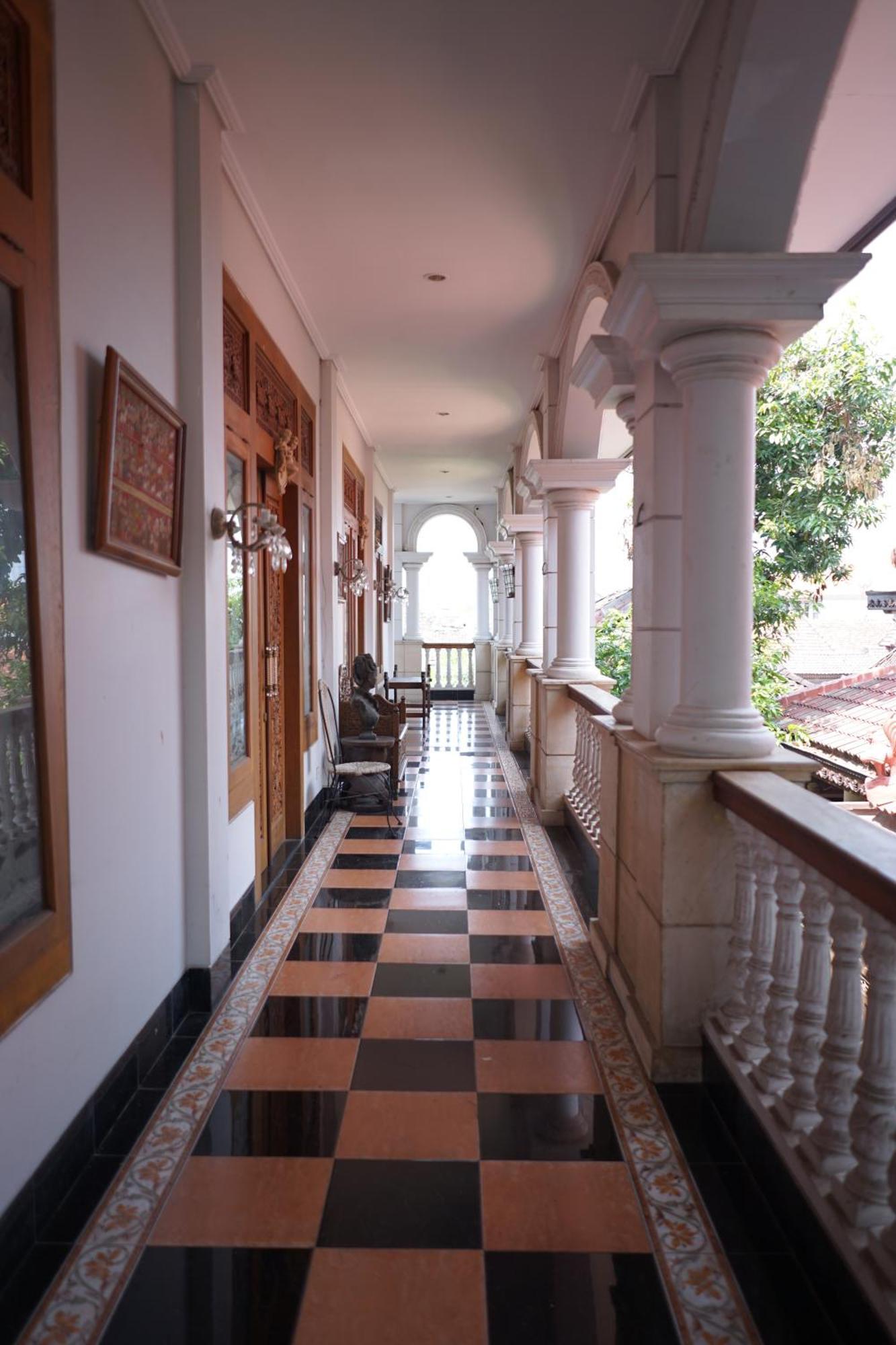 Rumah Pesik Art Heritage Gondowulung 外观 照片