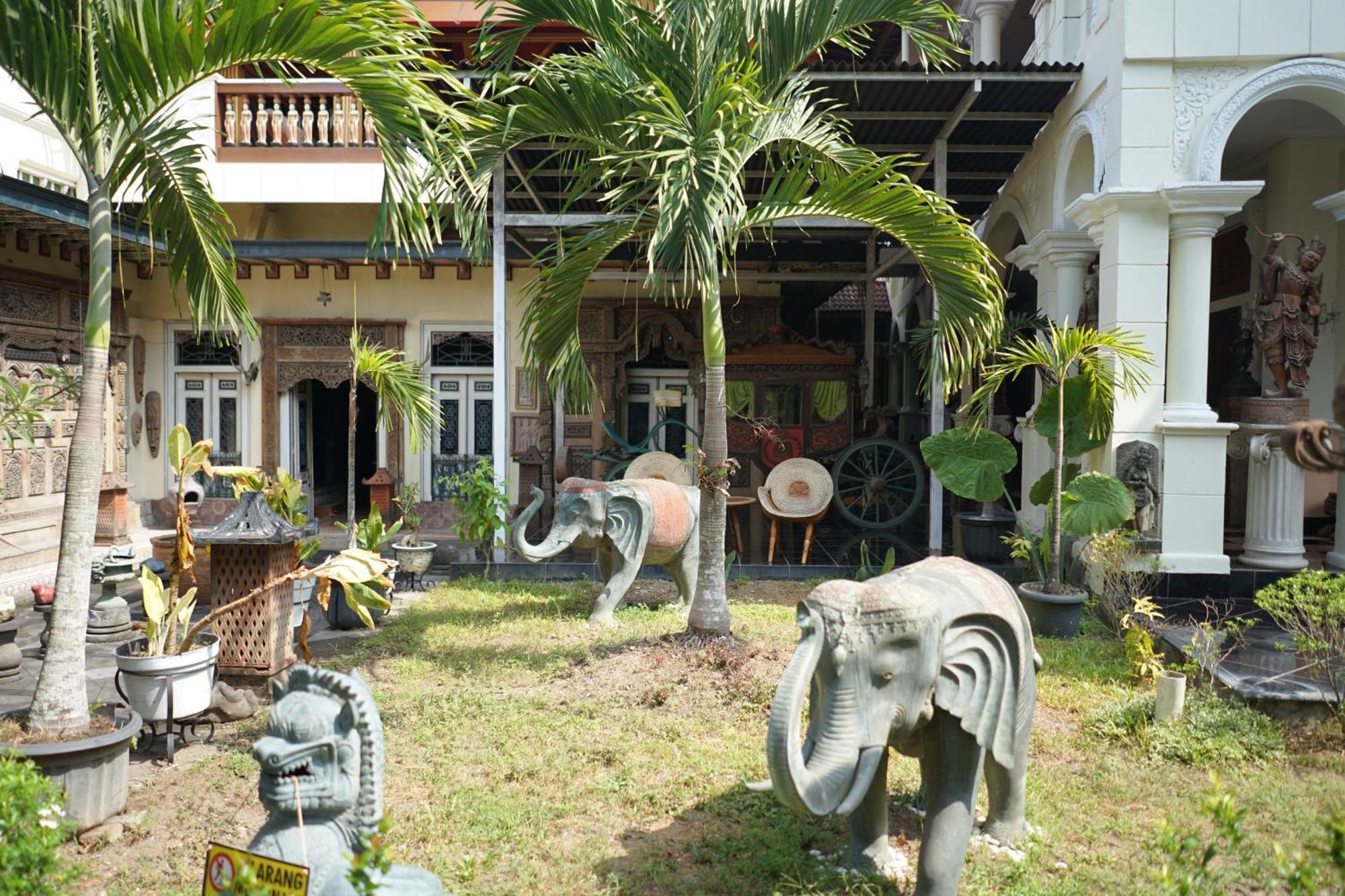Rumah Pesik Art Heritage Gondowulung 外观 照片